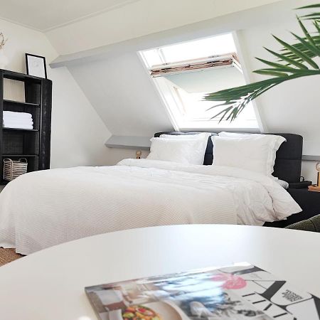 Guesthouse At The Amstel River With 2Br 2Ba And Garden アムステルフェーン エクステリア 写真