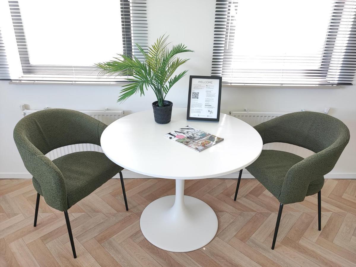 Guesthouse At The Amstel River With 2Br 2Ba And Garden アムステルフェーン エクステリア 写真
