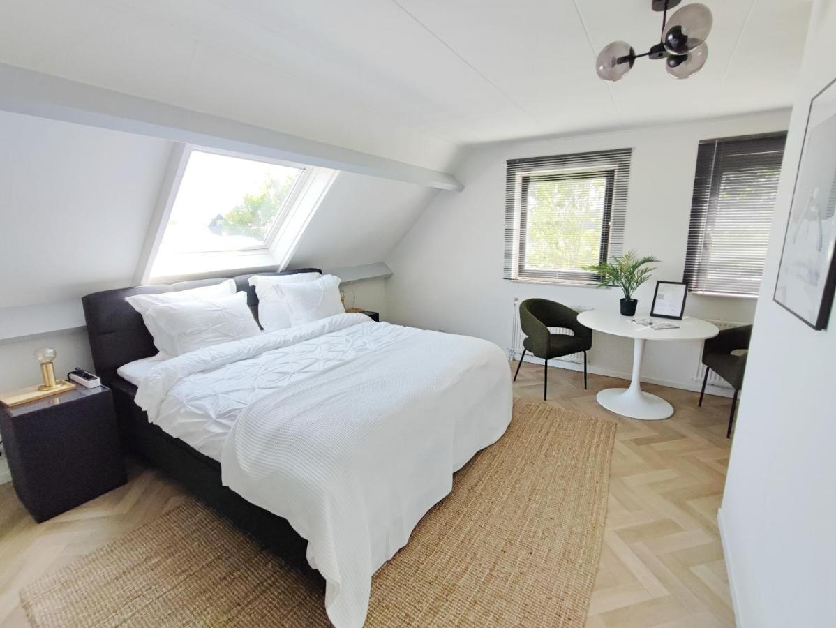 Guesthouse At The Amstel River With 2Br 2Ba And Garden アムステルフェーン エクステリア 写真